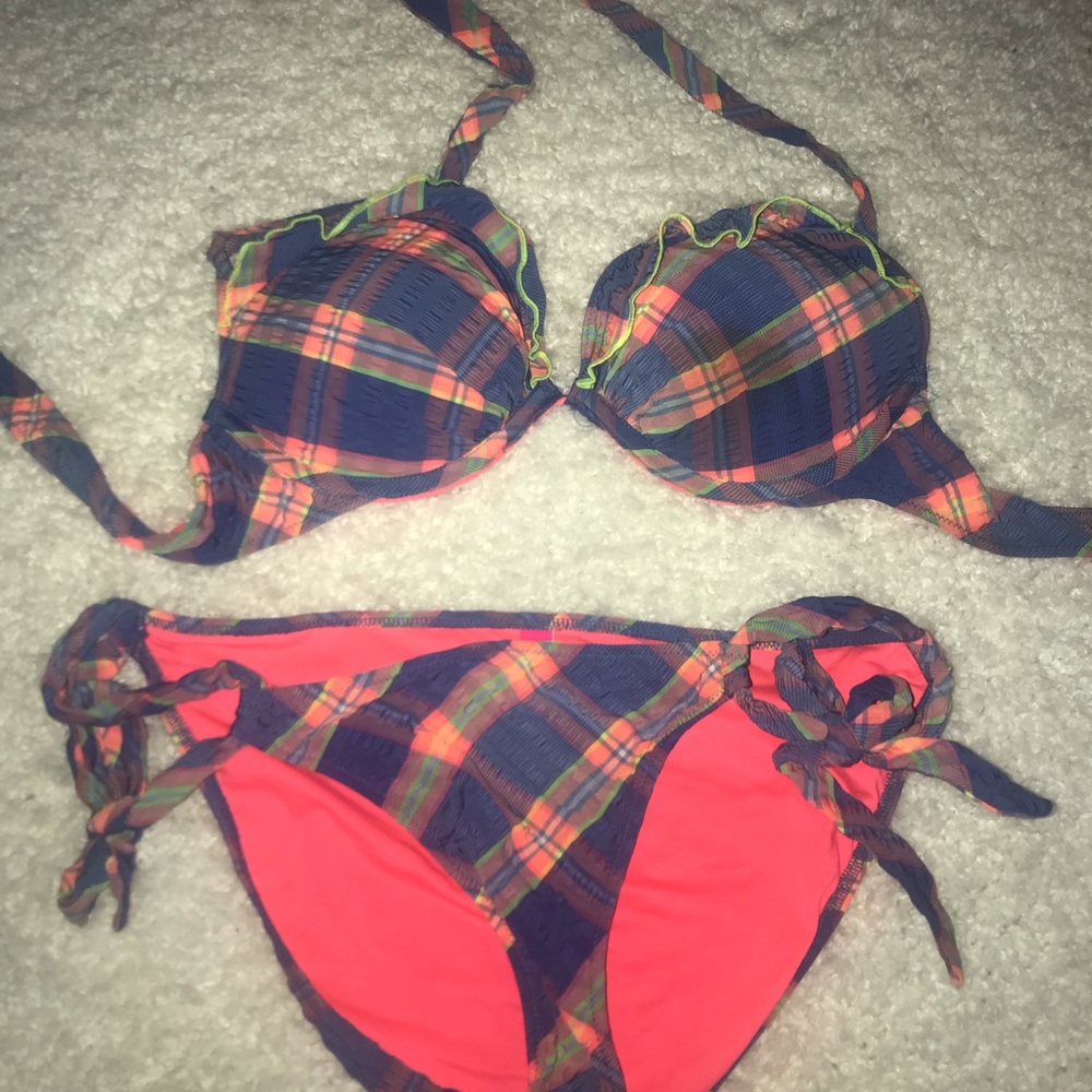 VS Plaid Bikini top size 34 B bottom size small